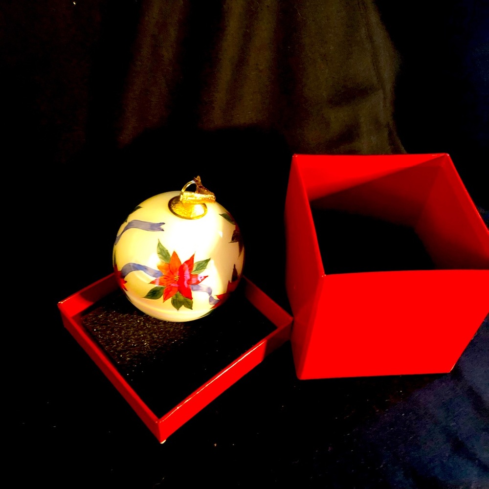 Glass Poinsettia Christmas Ornament 1999 JC Penny Co. with box